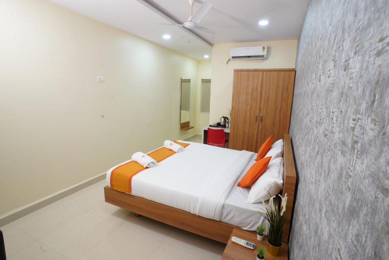 Iris At Nest Hotel Hyderabad Luaran gambar